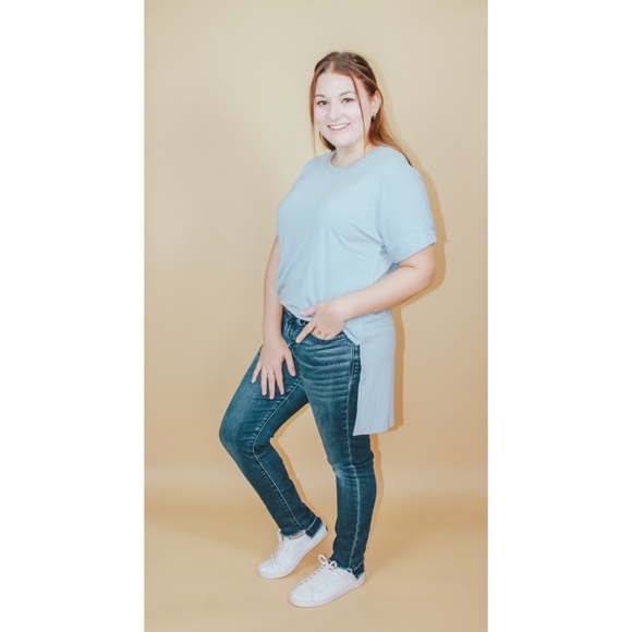 SAMMY ROUND NECK TEE - Picture 4 of 4